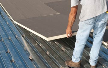 benefits of insulating Dagtail End flat roofing